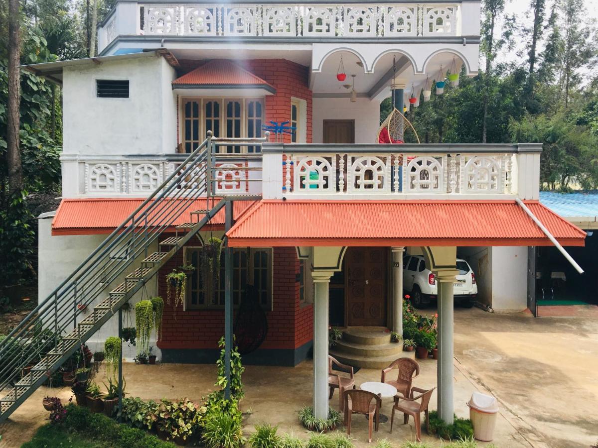 Bluebell Homestay Chikmagalūr Extérieur photo
