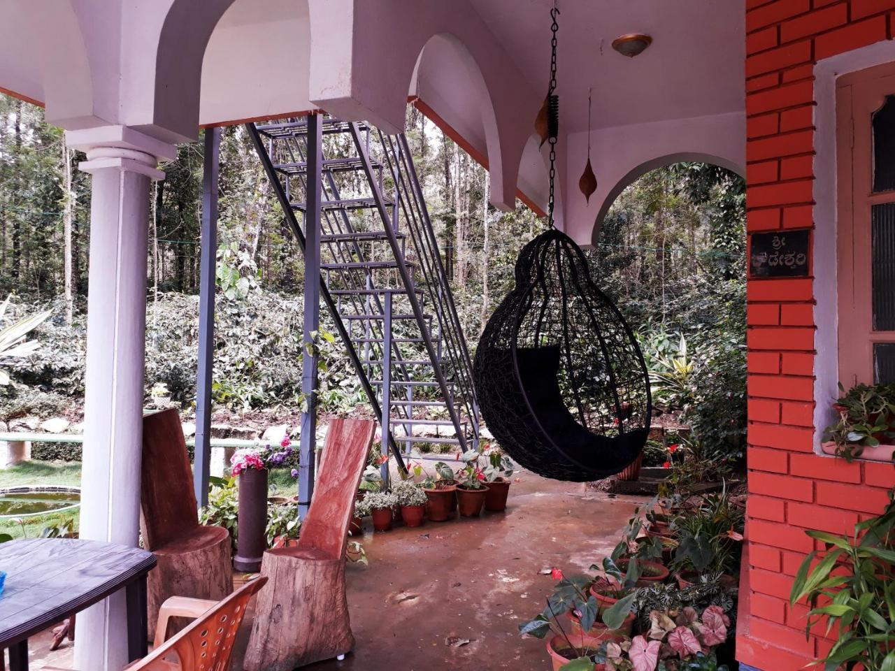 Bluebell Homestay Chikmagalūr Extérieur photo